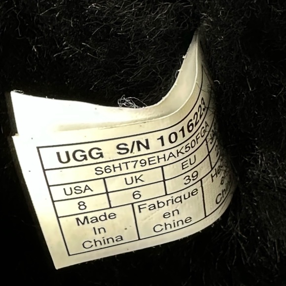 UGG Women’s Classic Short II Size 8 - Picture 4 of 12